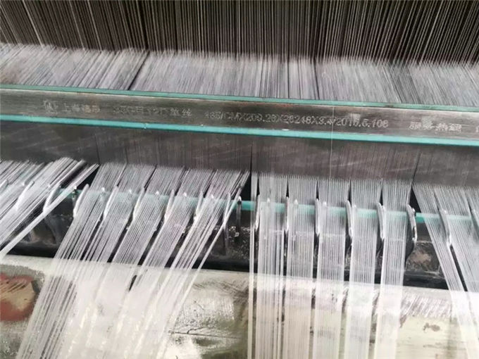 100%の単繊維ポリエステル シルク スクリーン印刷の網1.65m * 50mの150網